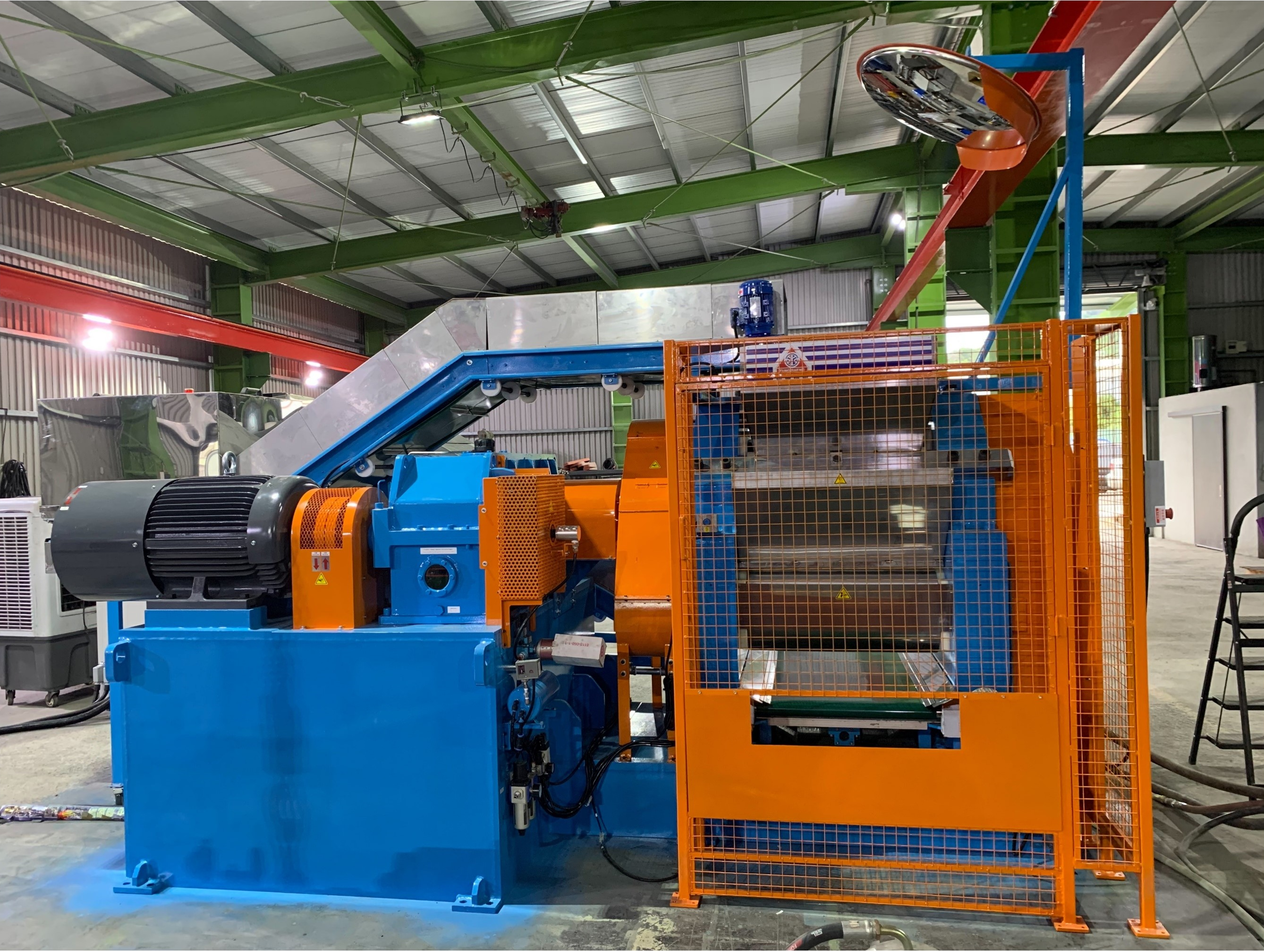 TS-512 RUBBER AND PLASTIC MATERIAL RECYCLE GRINDING MILL